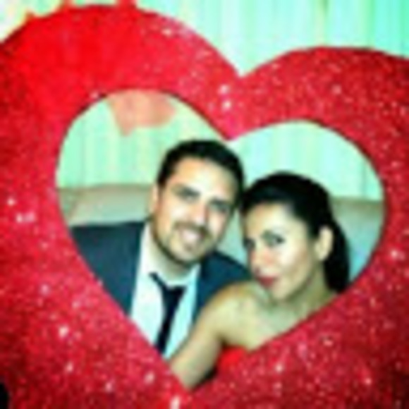 Meet your Posher, Gabriela - Picture 1 of 1